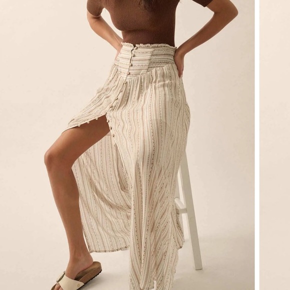 Promesa Dresses & Skirts - NWT Promesa Vacation Voyage Geo-Print Button-Front Maxi Skirt